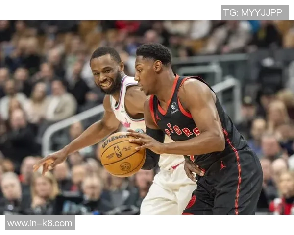 维金斯28分钟内遭遇6犯毕业表现低迷仅得12分三分球命中率不佳